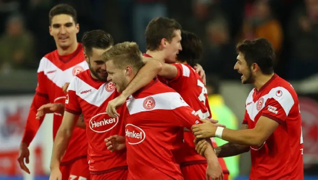 Soi kèo bóng đá 88FUN trận Fortuna Dusseldorf vs Paderborn, 2h30 – 14/3/2020