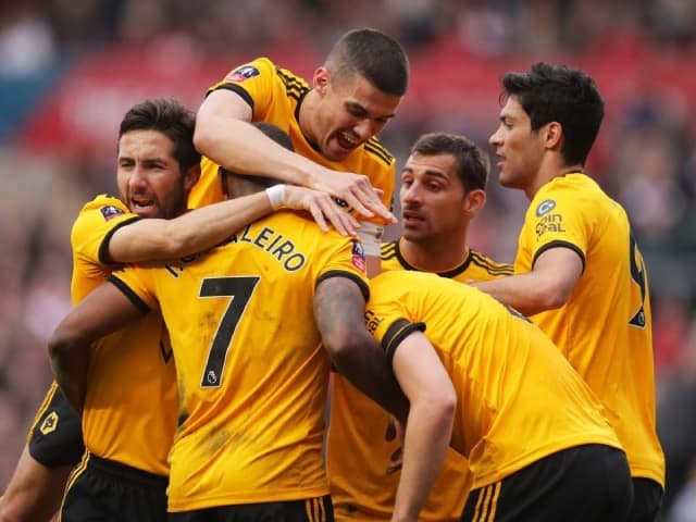 Soi kèo bóng đá 88FUN trận Wolverhampton Wanderers vs Sevilla, 02h00-12/08/2020