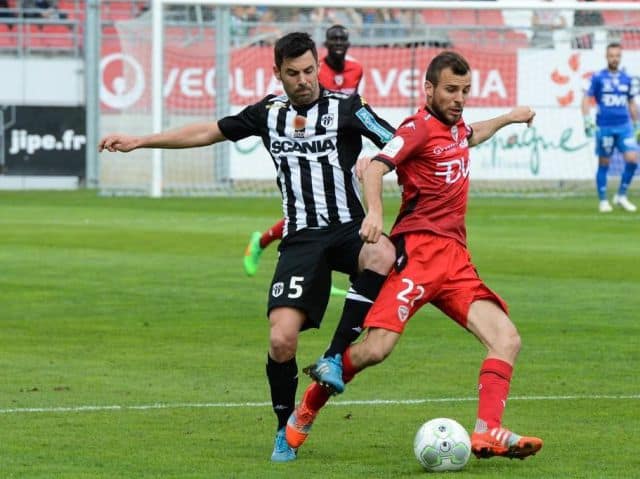 Soi kèo bóng đá 88FUN trận Dijon vs Angers, 20:00 - 23/8/2020