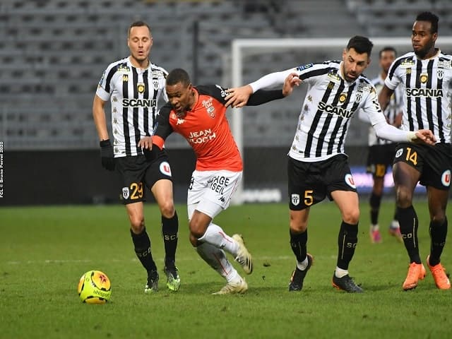 Soi kèo bóng đá 88FUN trận Lorient vs Angers, 20:00 – 02/05/2021