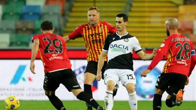 Soi kèo bóng đá 88FUN trận Benevento vs Udinese, 17:30 – 25/04/2021